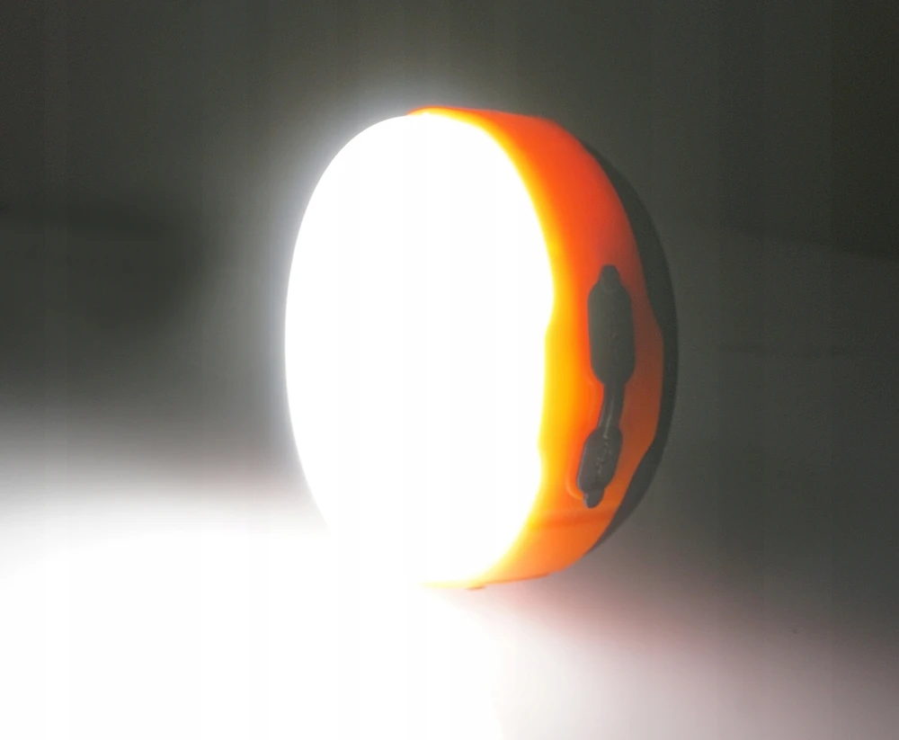 Verke Led darbo ir kempingo lempa su powerbank ir saulės įkrovimu