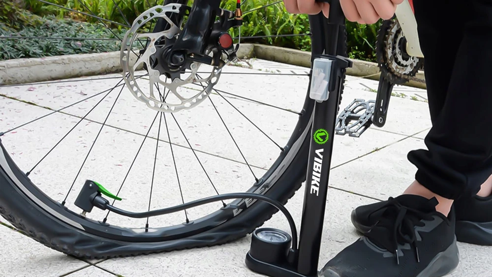 Vibike Rankinis dviračio siurblys su manometru dviračiui