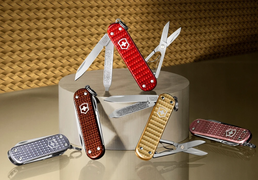 Victorinox Classic Precious Alox 0.6221.408g – stilingas ir funkcionalus