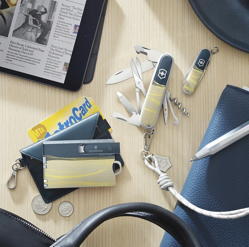 Victorinox Swiss Card Classic New York Style 0.7100.E223 - 10 įrankių