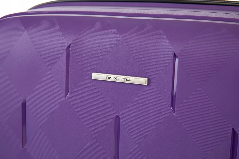 Vip Collection WALIZKA ŚREDNIA PODRÓŻNA NA KÓŁKACH TWARDA 24" POLIPROPYLEN CAPRI VIOLET