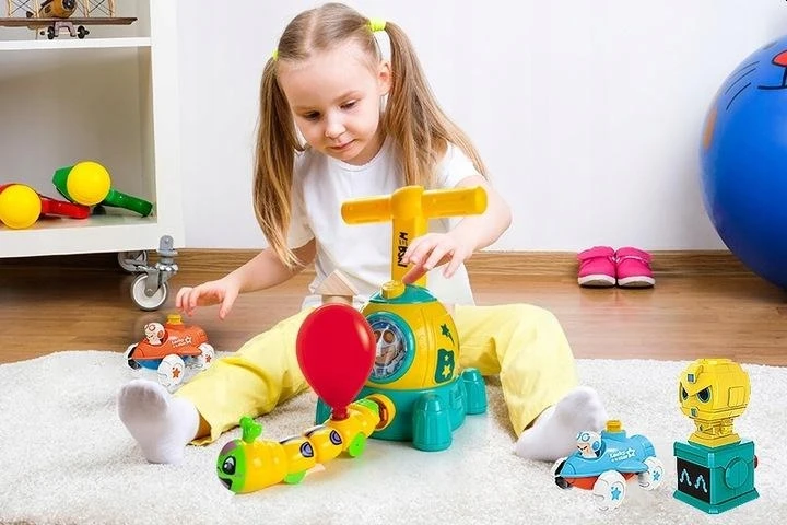 Webski raketės ir automobilių su balionais rinkinys, 24 elementai