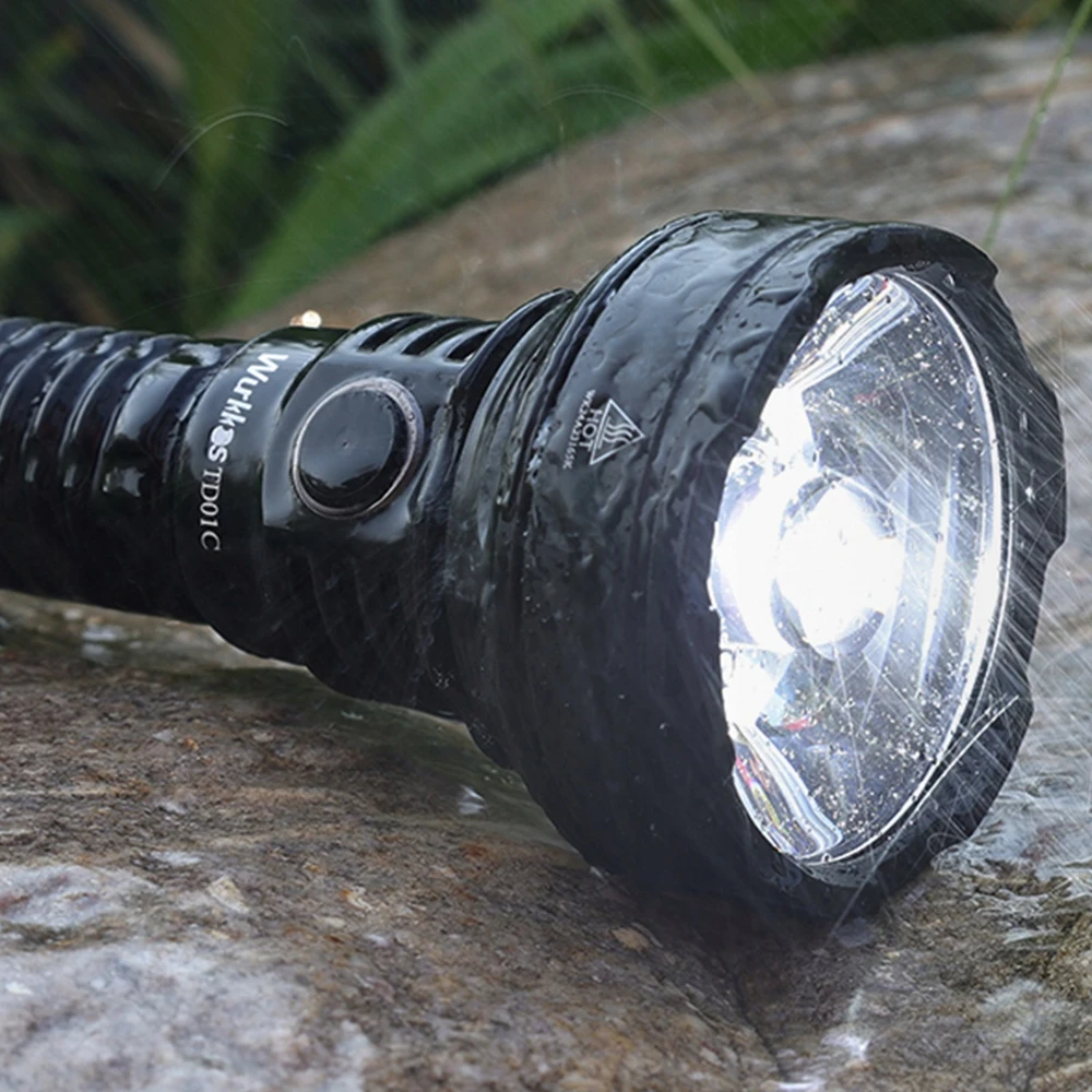 Wurkkos TD01C taktinis LED žibintuvėlis, 1800 lm, 1000 m, USB-C, 21700 5000 mAh, IPX8, juodas