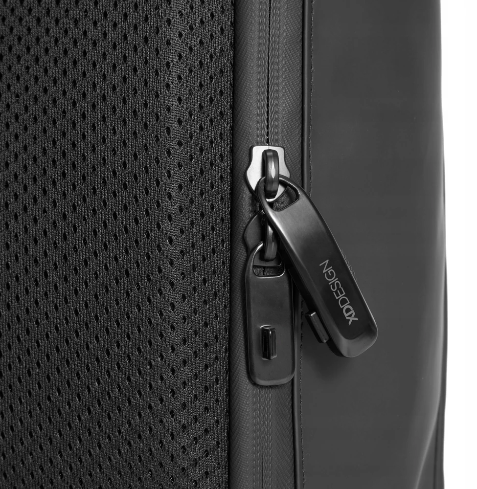 XD DESIGN BACKPACK URBAN FLAP-TOP NAVY P/N: P706.2625
