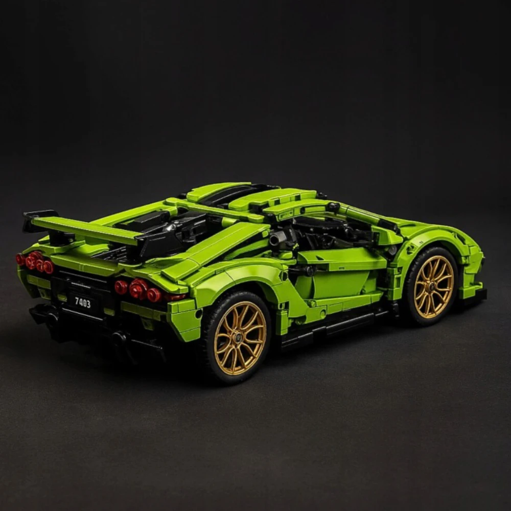 Xingbeiyi Mega Lamborghini Cyberpunk Block Set 1280 Elements 1:14 Sport Car