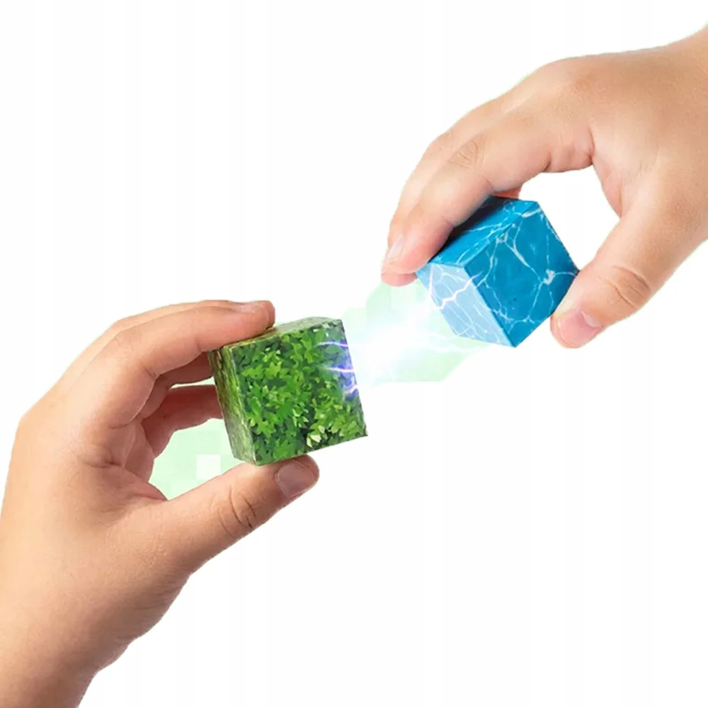 XINLONGDIANZI BLOKAI STIPRUS MAGNETŲ RINKINYS 200 EL. + 10 FIGURŲ + 3D XXL PLASTIKO DĖŽĖ
