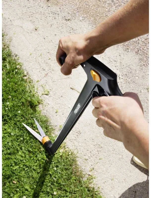 Fiskars ypač lengvos žolės žirklės su specialia pavara, ilgos GS46