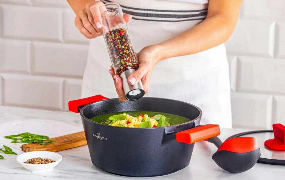 ZWIEGER PUODAS SU DANČIU ALUMINIUMINIS NEPRIKLANTAS INDUKCINIŲ DUJŲ OBSIDIANAS 20CM 2L