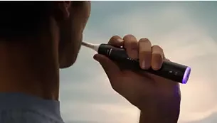 Elektrinis dantų šepetėlis Philips Sonicare Series 6500 HX7411/02, Juodas aprašymas - Prekės nuotrauka