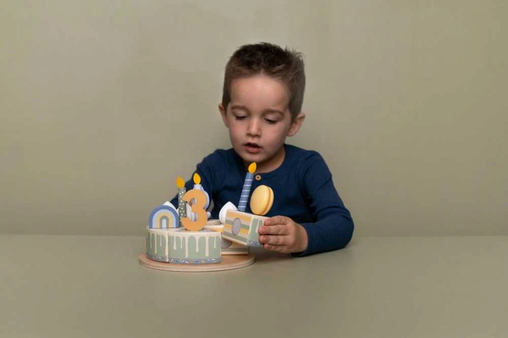 Medinis gimtadienio tortas Little Dutch, melsvas
