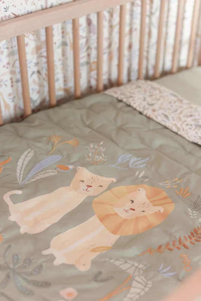 Little Dutch Cot Blanket quilted embroidery `Safari Wonders Žalias´ 110×140 cm