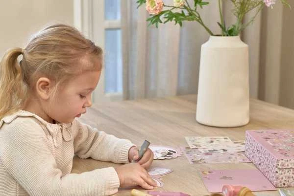 ROSA Little Dutch kūrybiškumo lagaminas „Rožė ir fėjų sodas“