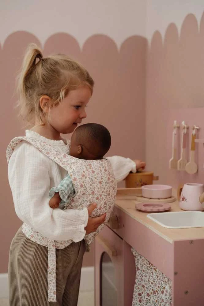 „Little Dutch“ lėlių nešioklė su minkštomis gėlėmis