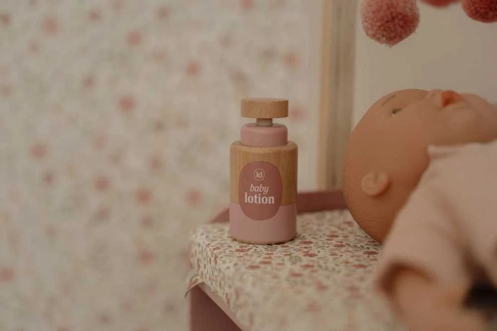 Little Dutch Lėlių vystymo staliukas