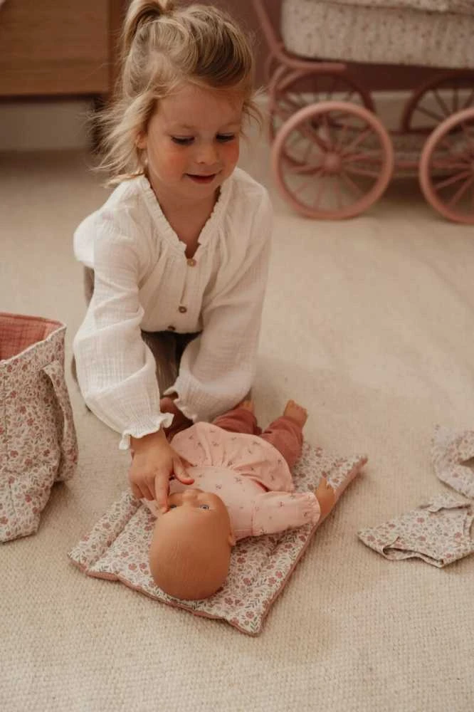 „Little Dutch“ lėlių vystymo krepšys su minkštomis gėlėmis