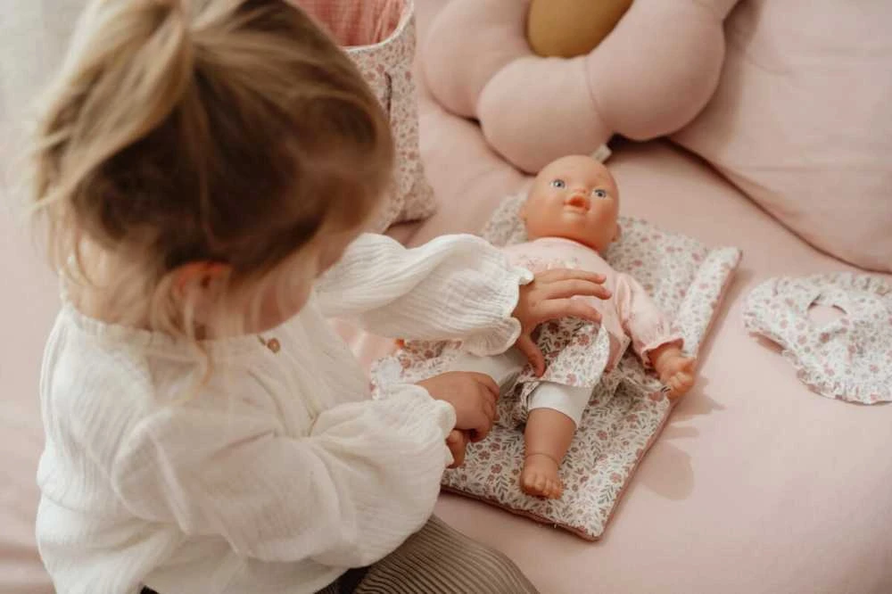 „Little Dutch“ lėlių vystymo krepšys su minkštomis gėlėmis
