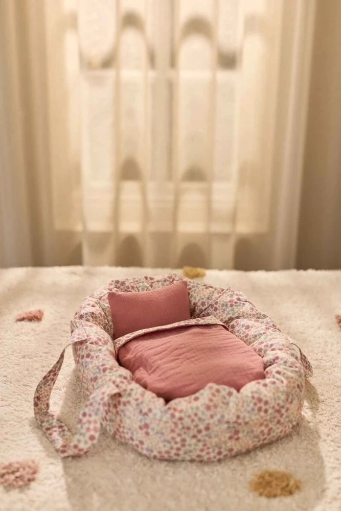 Little Dutch Doll Travel Cot