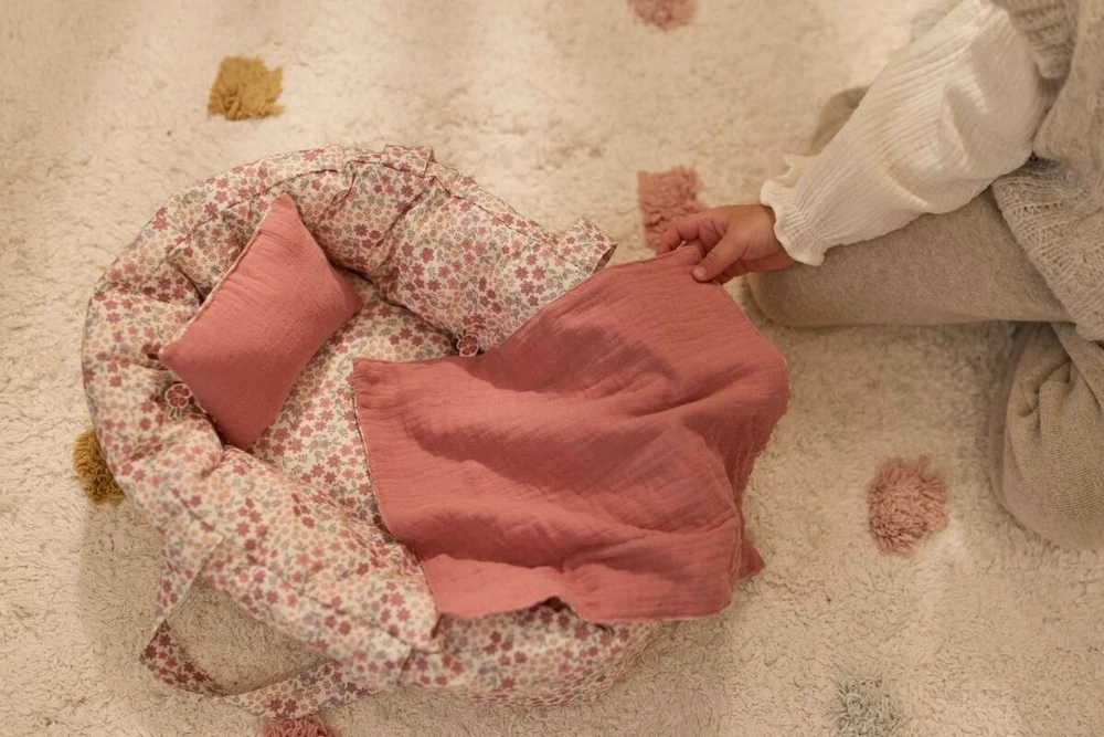 Little Dutch Doll Travel Cot