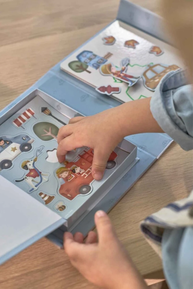 Little Dutch Magnet &amp; Draw Set ´Jim &amp; Vehicles´