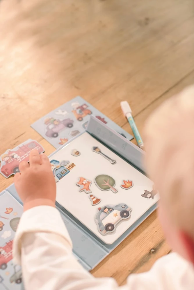 Little Dutch Magnet &amp; Draw Set ´Jim &amp; Vehicles´