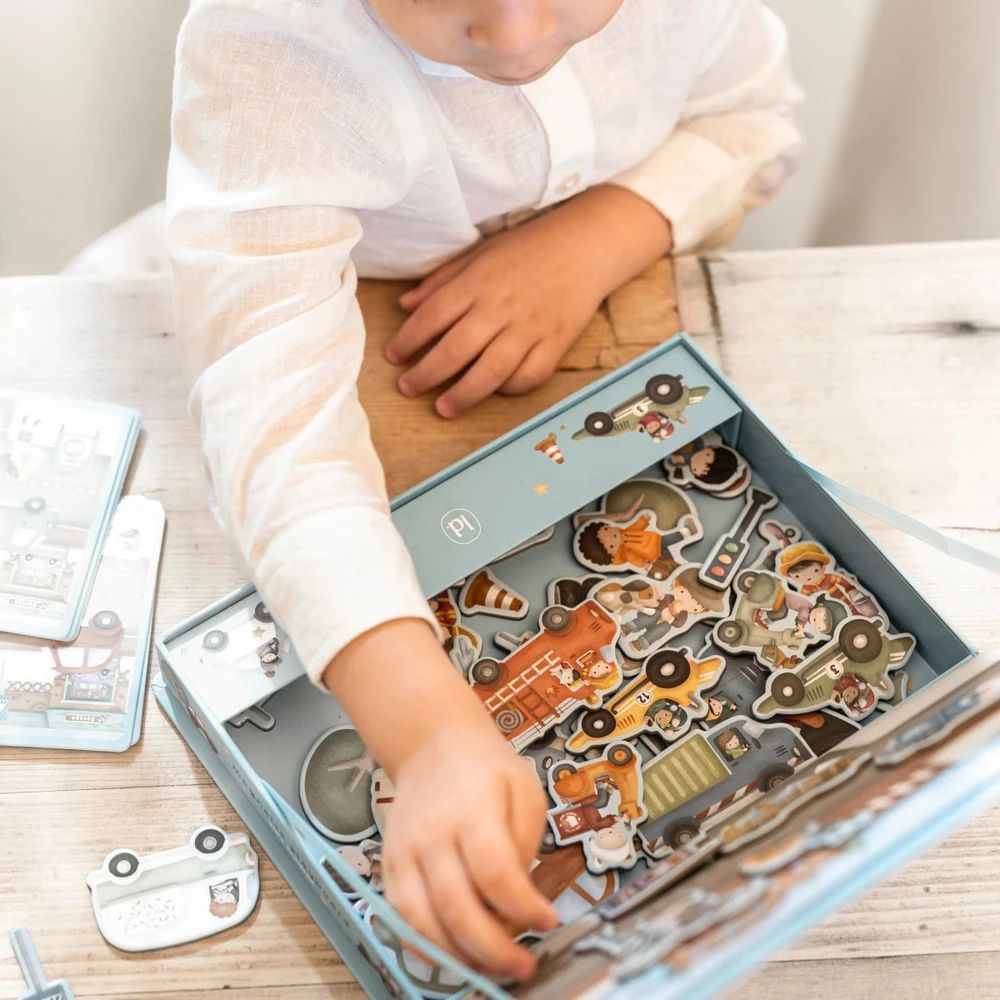 Little Dutch Magnetic Play Board ´Jim &amp; Vehicles´ FSC