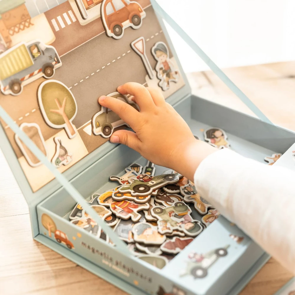 Little Dutch Magnetic Play Board ´Jim &amp; Vehicles´ FSC