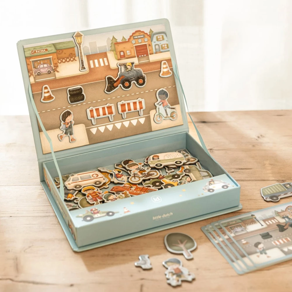 Little Dutch Magnetic Play Board ´Jim &amp; Vehicles´ FSC