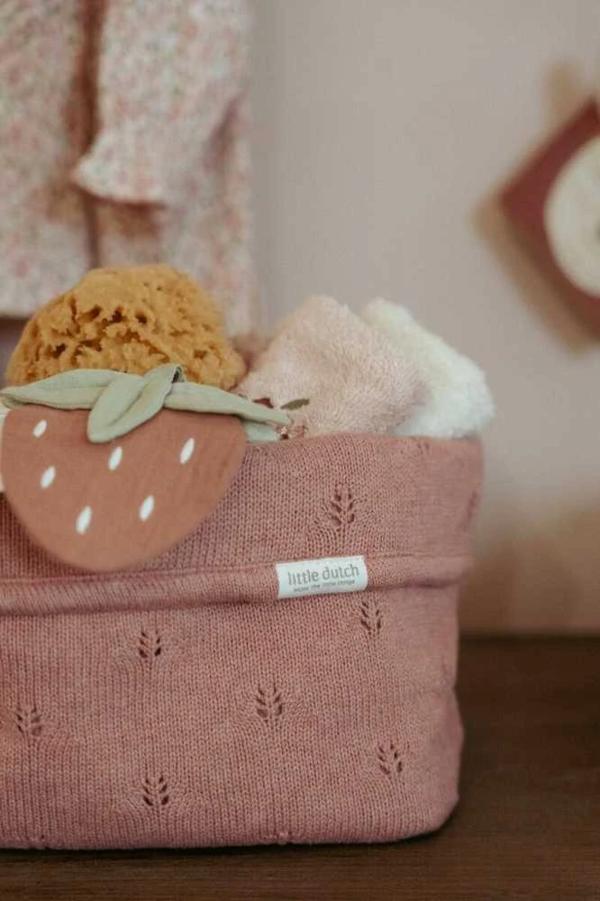 Little Dutch čiulptuko pakabukas braškių spalvos