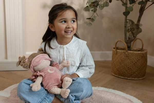 Little Dutch Mieganti pliušinė lėlė Rosa 40cm