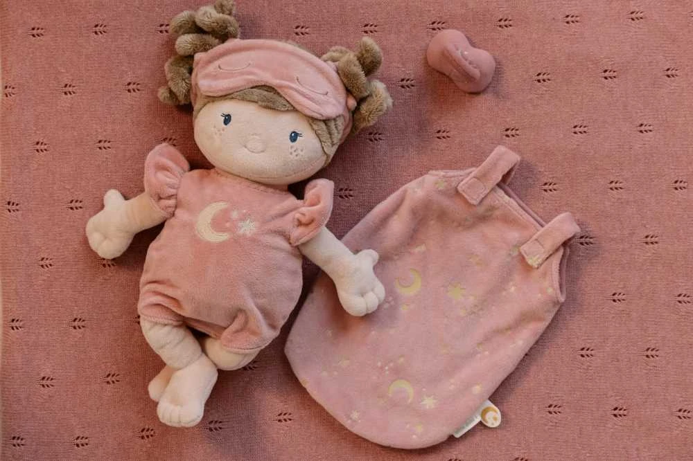 Little Dutch Mieganti pliušinė lėlė Rosa 40cm
