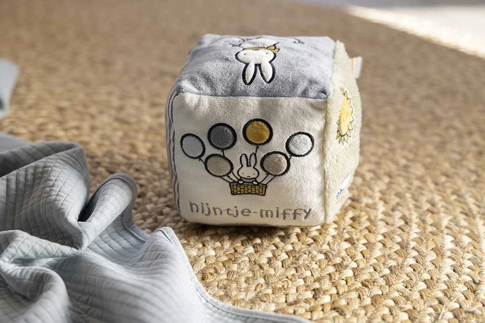 Little Dutch Minkštas veiklos kubas ´Miffy Fluffy´