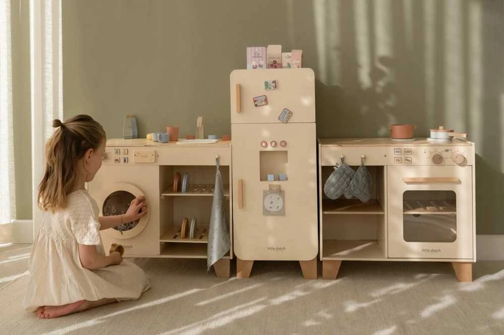 Little Dutch Medinė žaidimų virtuvėlė