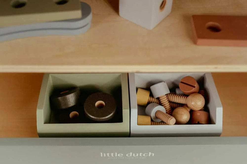 Little Dutch medinis darbastalis su įrankiais