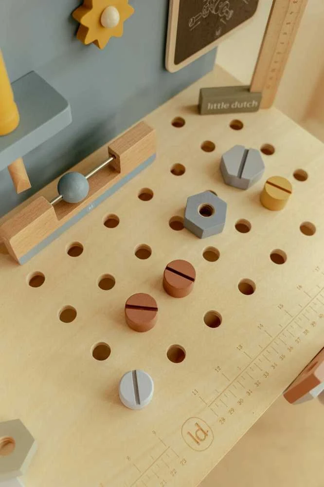 Little Dutch medinis darbastalis su įrankiais