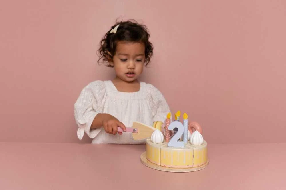 Medinis gimtadienio tortas Little Dutch, rausvas
