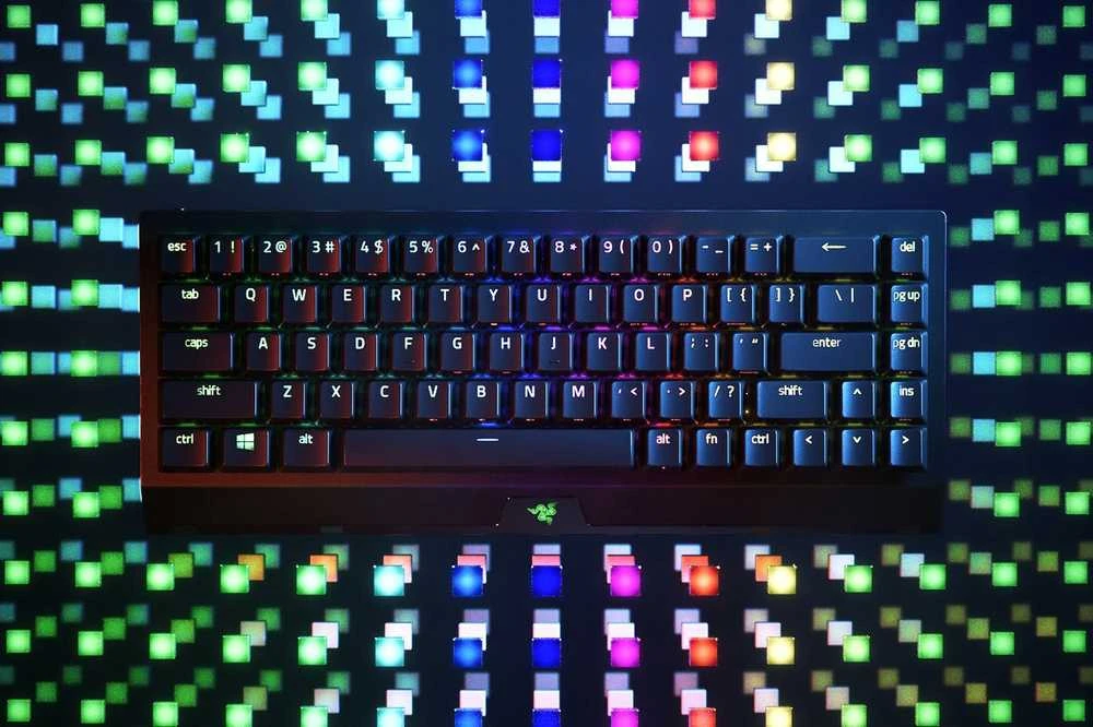 Belaidė 65% Klaviatūra Razer BlackWidow V3 Mini HyperSpeed su Razer Chroma RGB, Yellow Switch, Nordic išdėstymas
