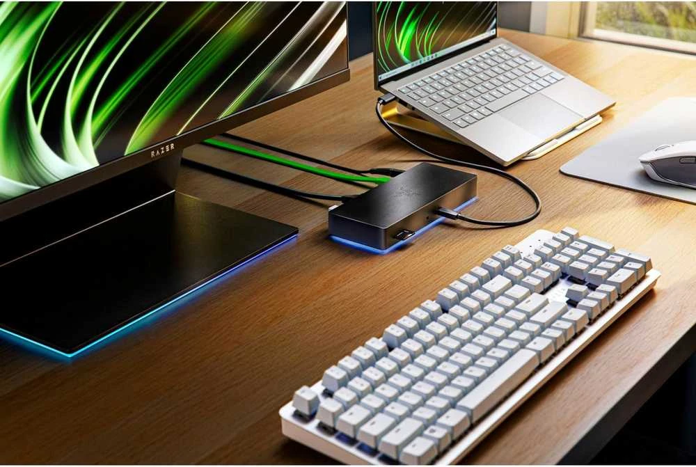Jungčių stotelė Razer Thunderbolt™ 4 Dock Chroma, juodos spalvos