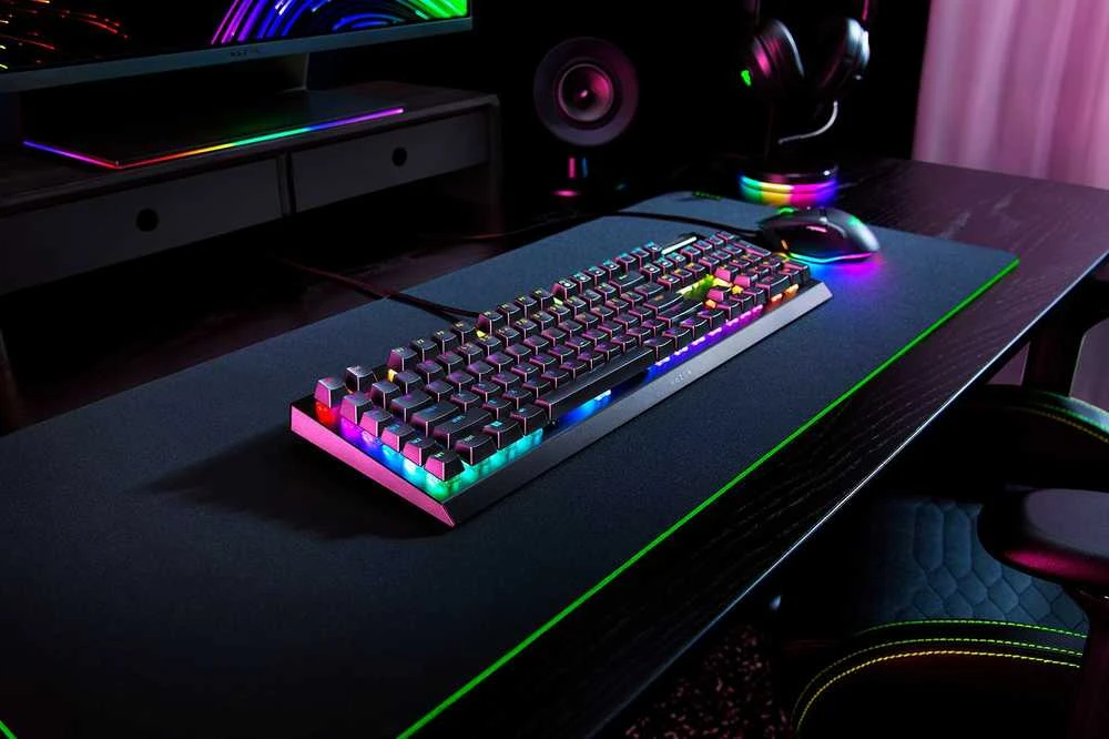 Klaviatūra Razer - Blackwidow V4 X - žalias jungiklis - Nordic