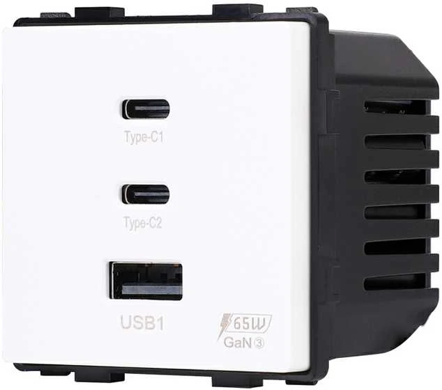 Greito krovimo rozetė Feelspot su USB+C+C jungtimis, 65W, balta