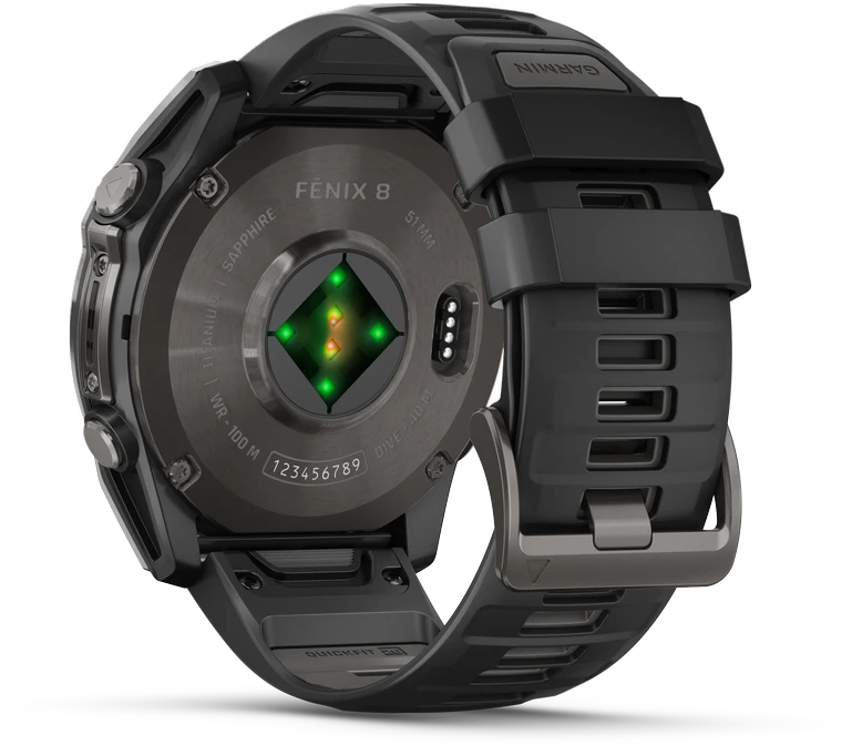 Išmanusis laikrodis Garmin Fenix 8  - 51 mm, AMOLED Sapphire, Anglies pilkumo DLC su juodos / pilkos akmenukų spalvos silikoniniu dirželiu