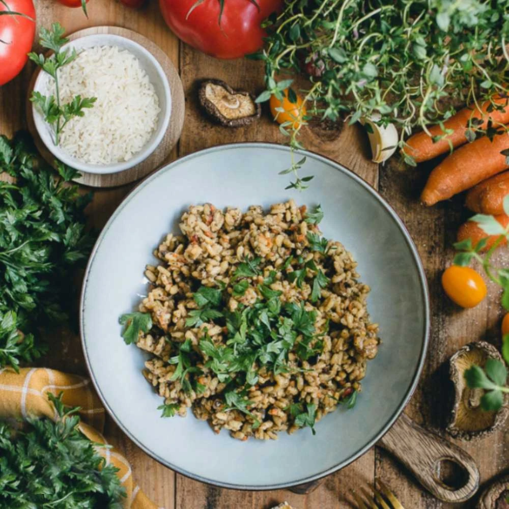 Rizotas (risotto) su miško grybais ir petražolėmis