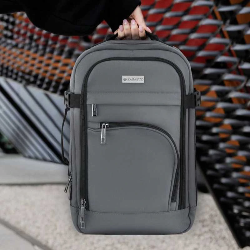 Zagatto Lėktuvo kuprinė 40x25x20 cm su laptopo skyriumi ir 6 kišenėmis, tinkama Ryanair ir Wizz Air, pilka