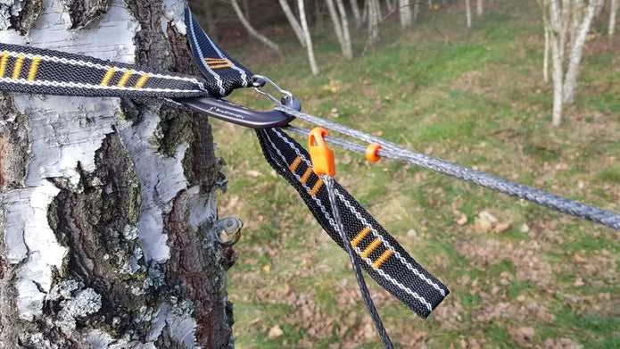 Bushmen Hamako pakabinimo rinkinys ULTRALIGHT Nylon Webbing reguliuojama hamako pakabinimo sistema juoda