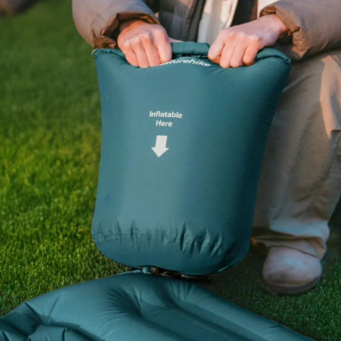 NAH čiužinys NATUREHIKE pagalvė dvigulė cnk2550ws020
