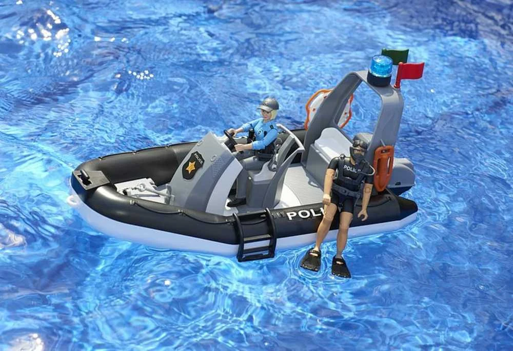 BRUDER RAM 2500 policijos pikapas su priekaba ir valtimi, 02507