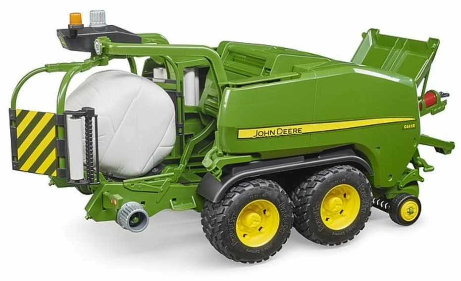 Traktoriaus su priedais Bruder John Deere
