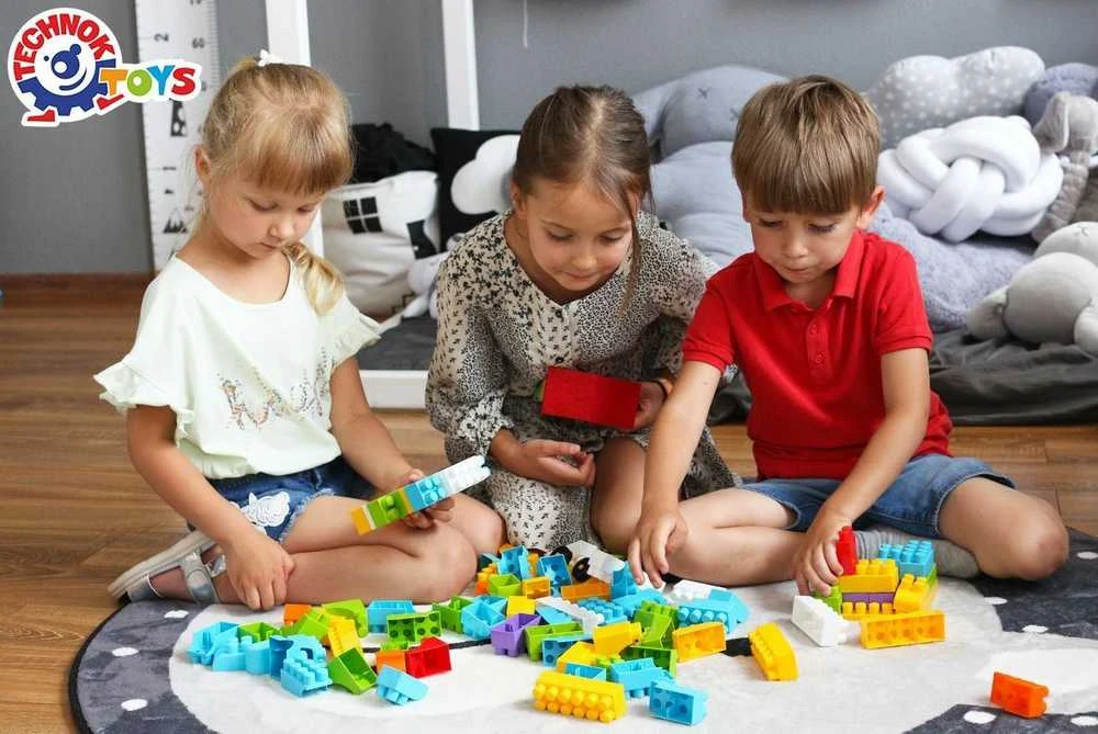 Technok konstruktorius 90 detalių