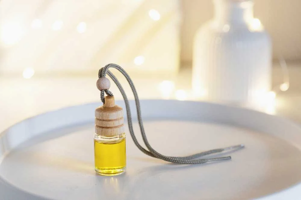Lukata Automobilinis oro gaiviklis – aromatinga palaima kelyje!