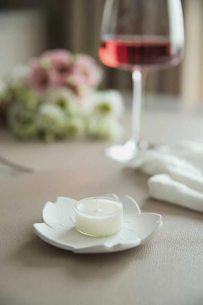 Lukata Maža balta gipsinė lėkštutė – minimalistinė žiedų ir smulkių daiktų laikymui
