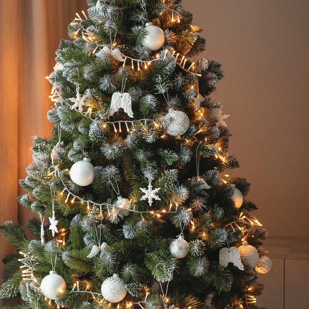 Lukata Snaigės – elegantiškas Kalėdų eglutės papuošimas ir išskirtinė dovanos idėja (8 vnt)